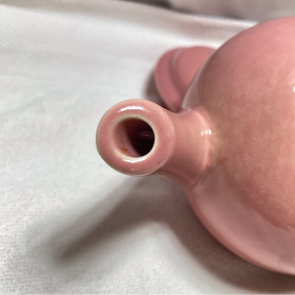 Vintage in EUC. Adorable pink ceramic pottery teapot - Picture 5 of 13